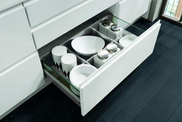 Organizzatore universale - Organizzatore universale Profilo in alluminio con 4 divisori in materiale plastico per una suddivisione personalizzata dello spazio